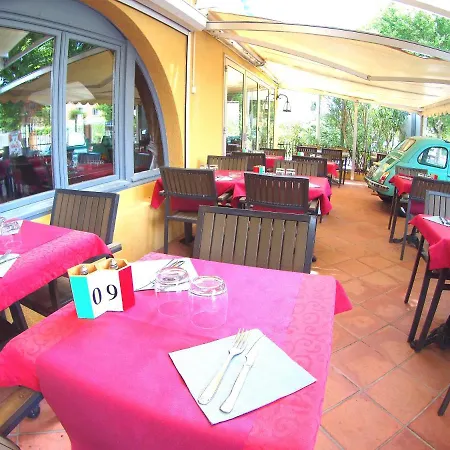 Atoll Restaurant Hotel Fréjus