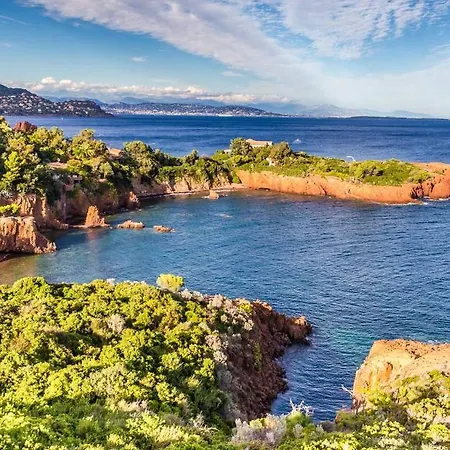 Hotel Atoll Restaurant 3*