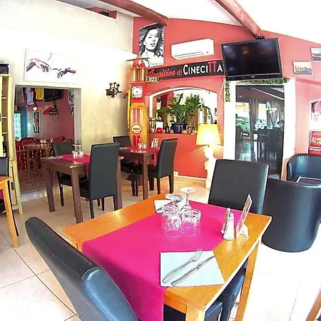 ホテル Atoll Restaurant Fréjus