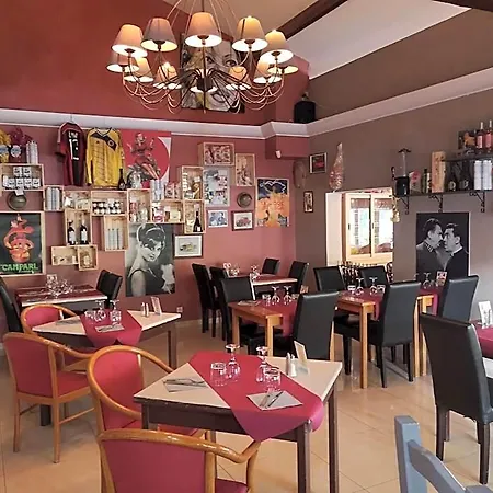 Atoll Restaurant ホテル