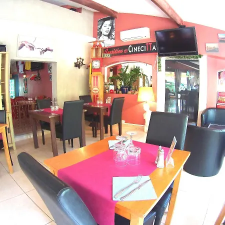 Atoll Restaurant 酒店