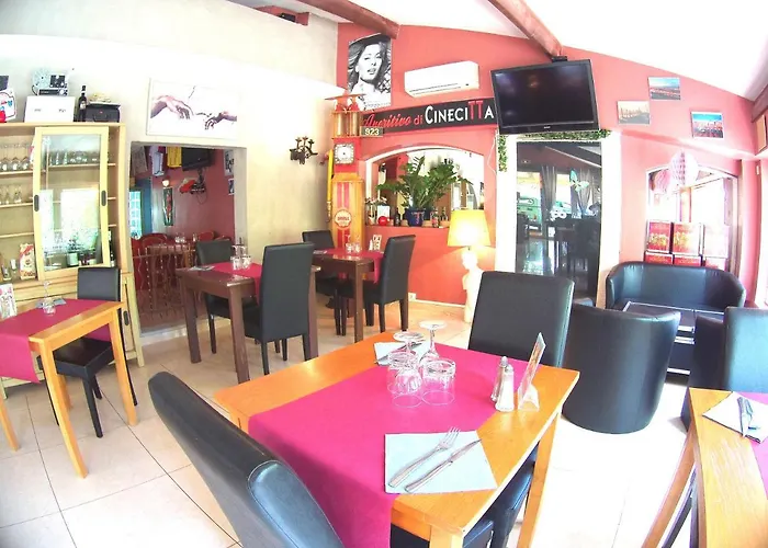 Atoll Restaurant ホテル