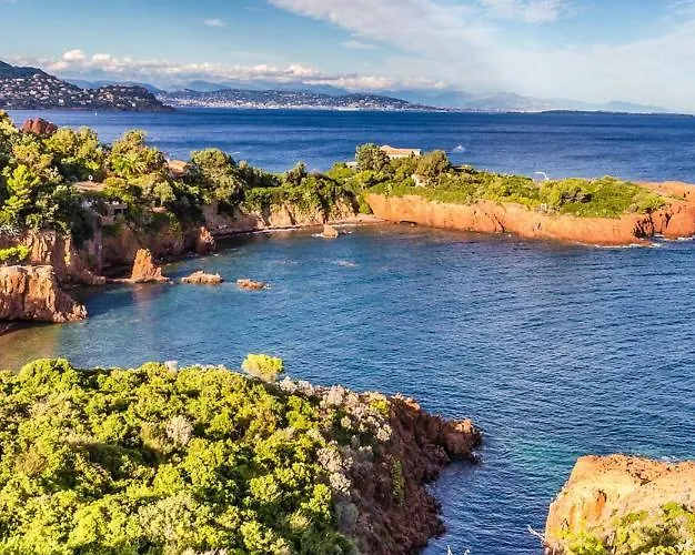 ホテル Atoll Restaurant 3*